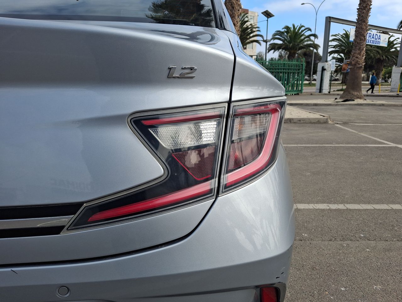 HYUNDAI - 20