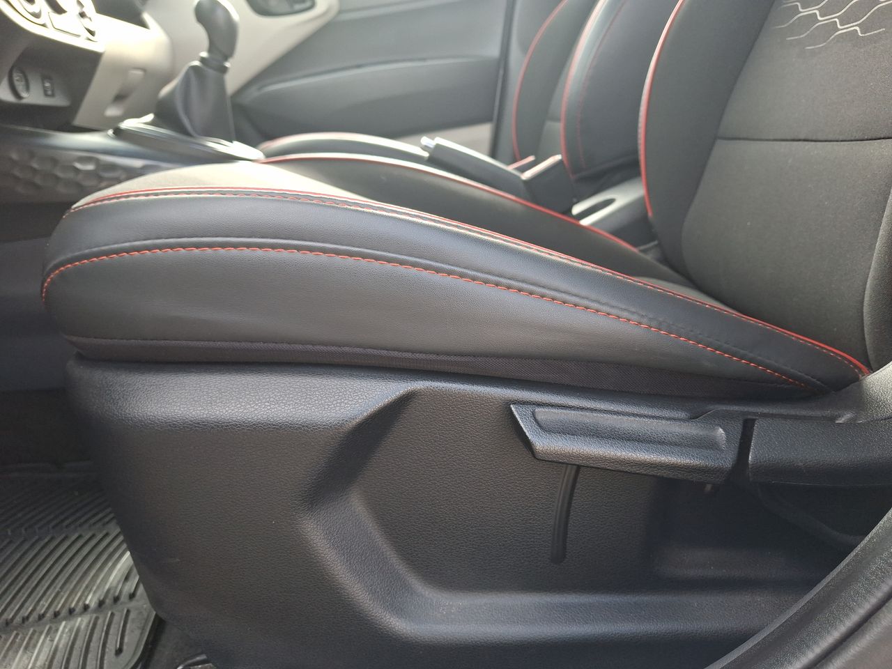HYUNDAI - 23