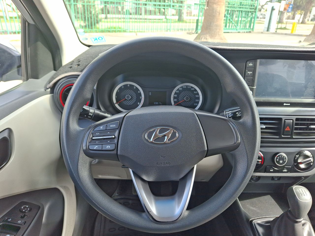 HYUNDAI - 25