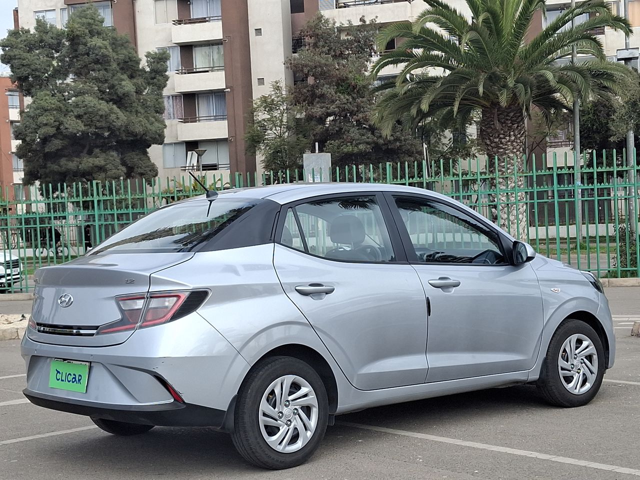 HYUNDAI - 7