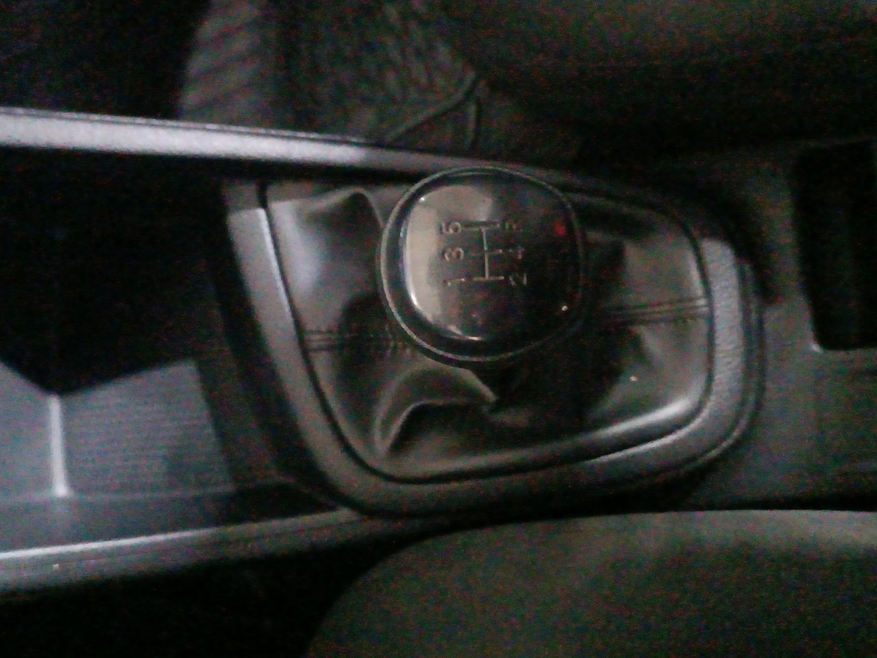 HYUNDAI - 24
