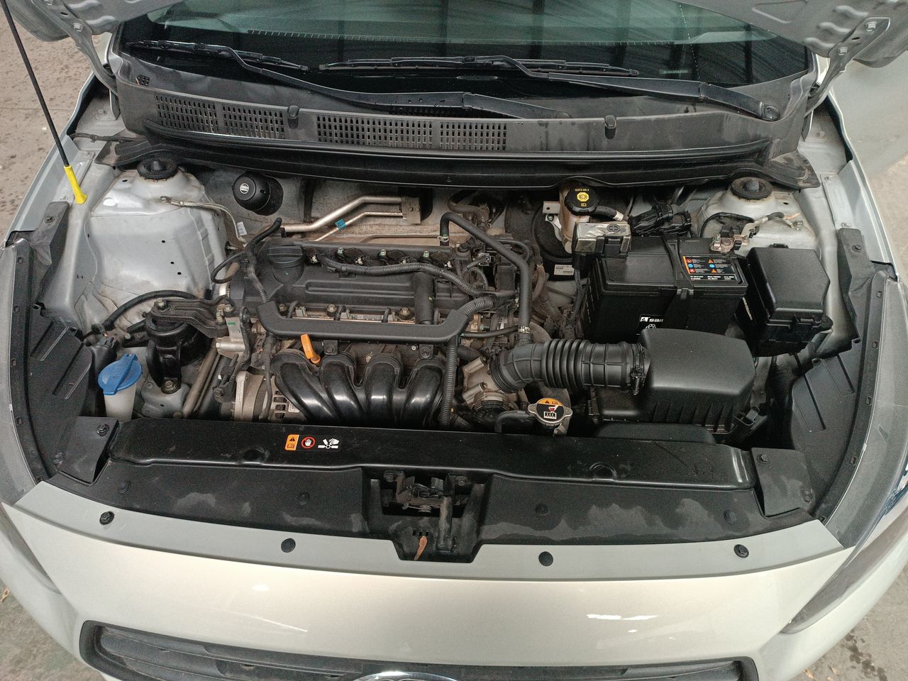 HYUNDAI - 10