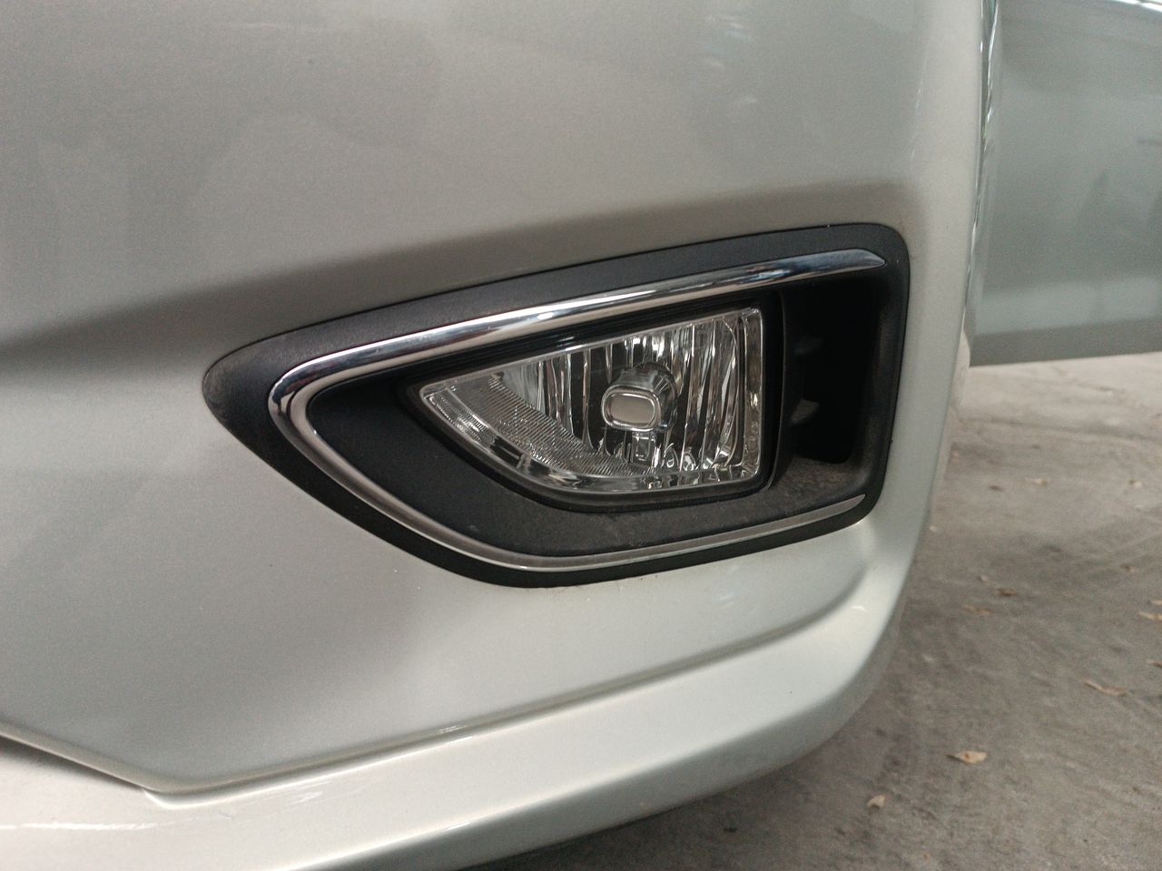 HYUNDAI - 12