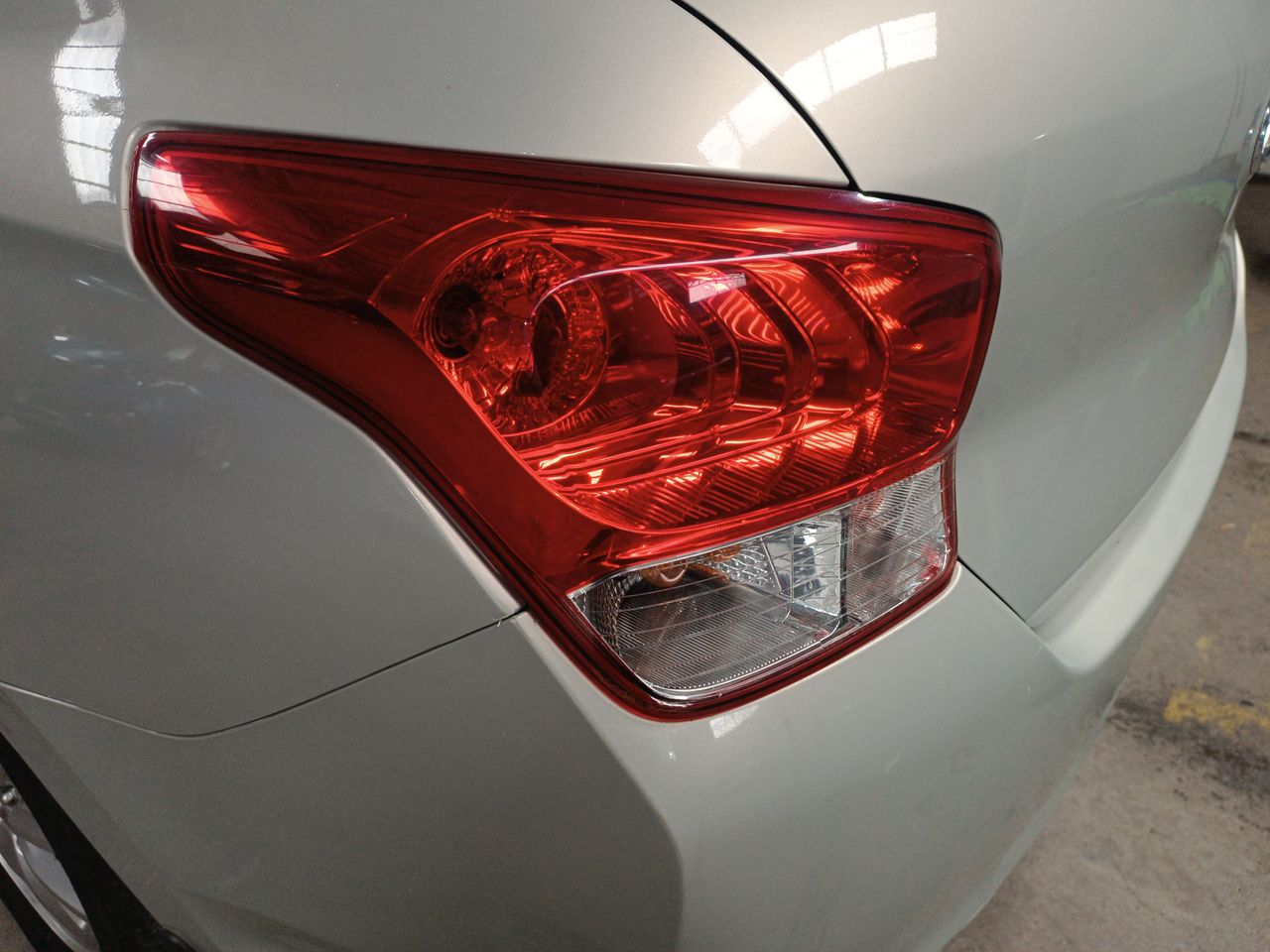 HYUNDAI - 13