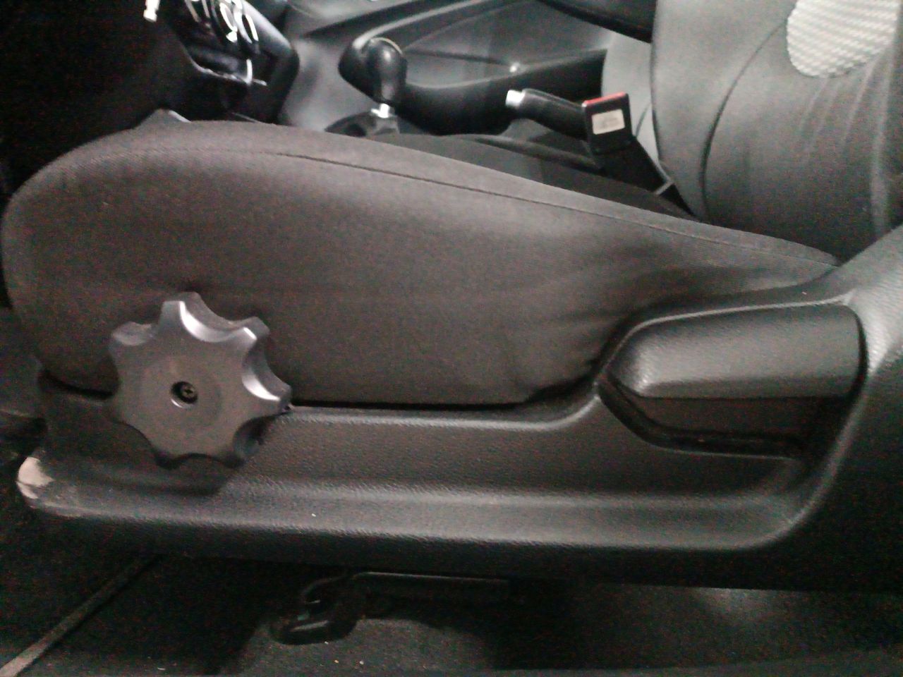 HYUNDAI - 16