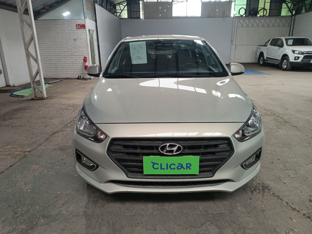 HYUNDAI - 2