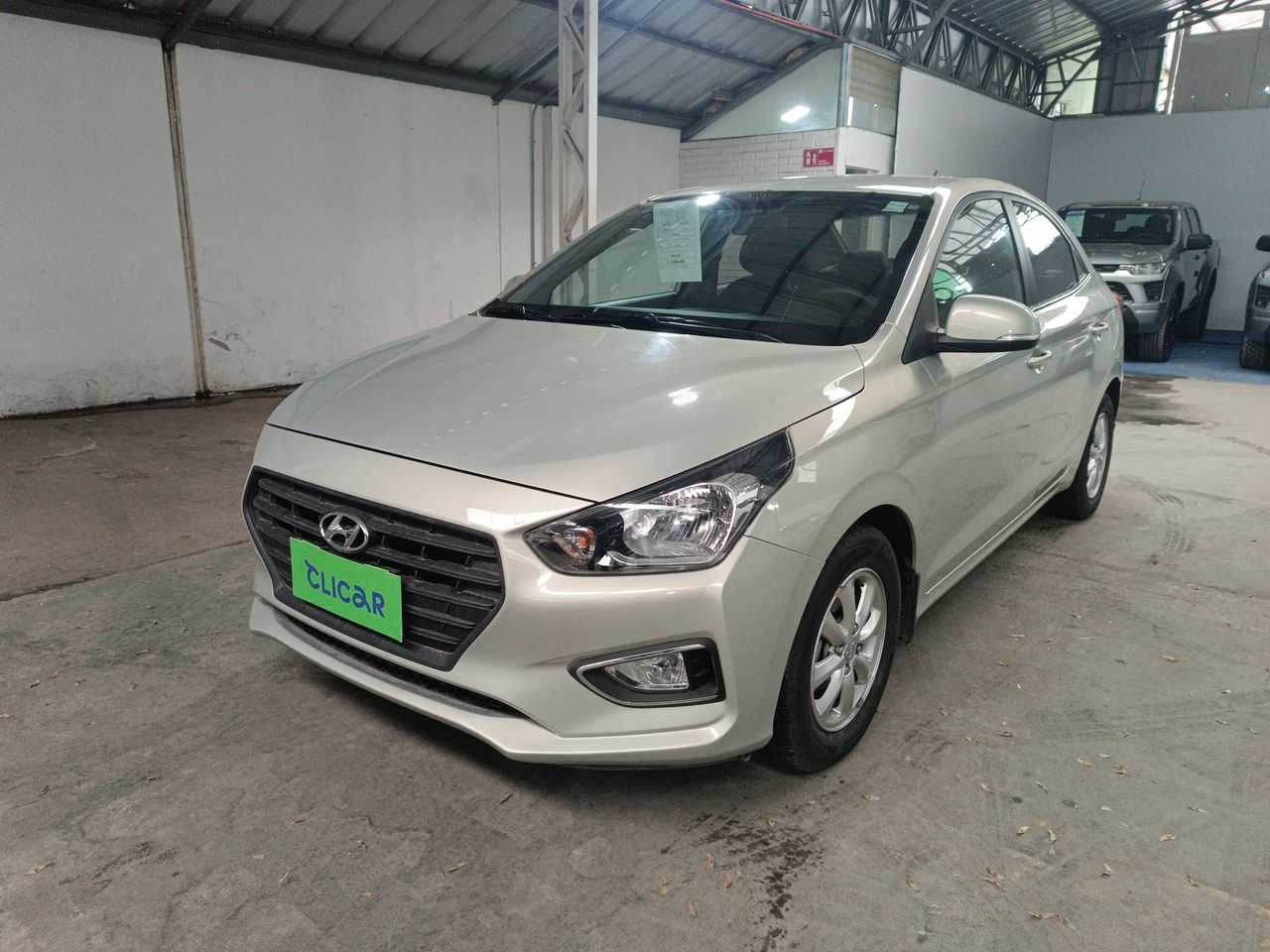 HYUNDAI - 3
