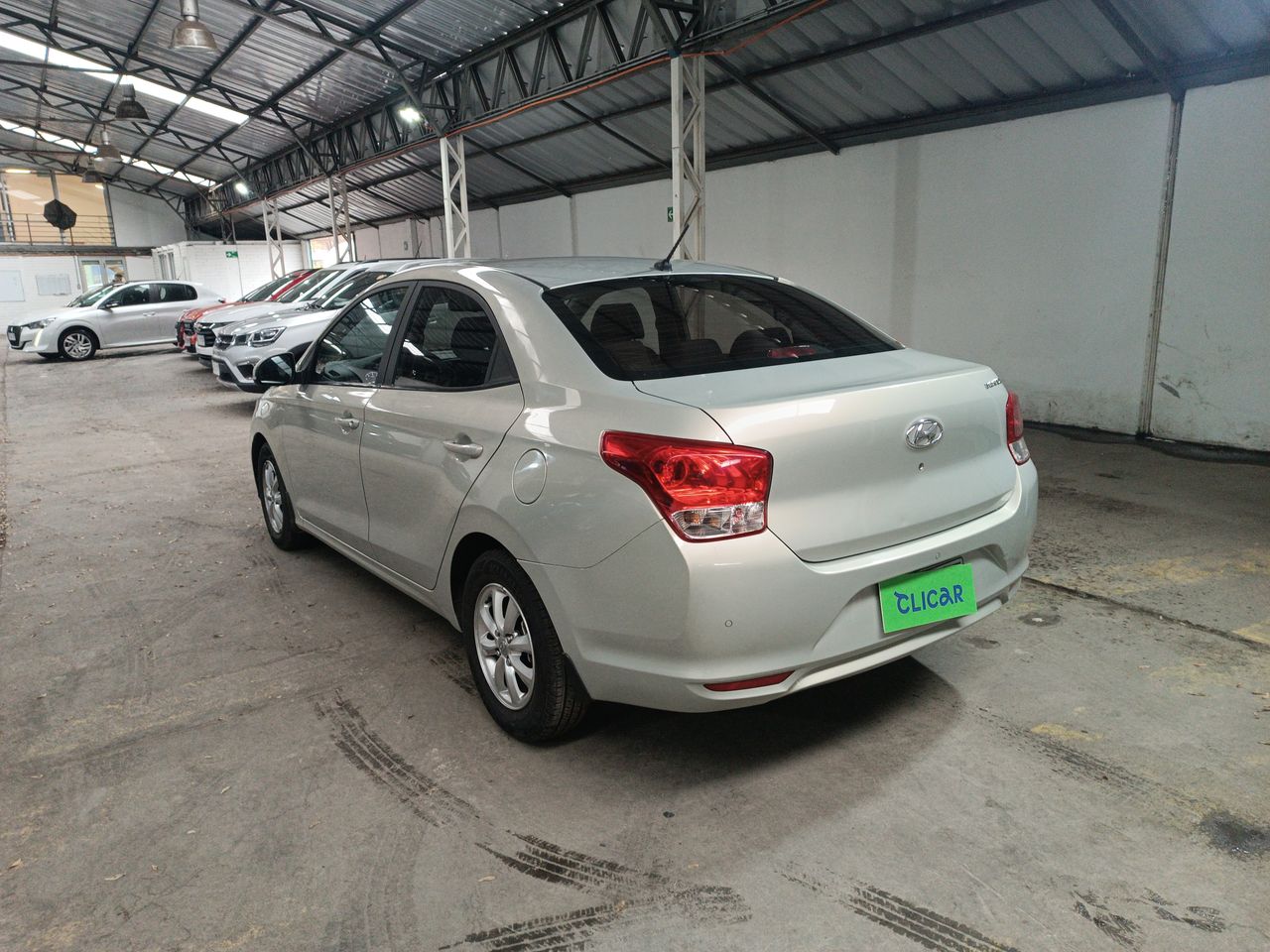 HYUNDAI - 5