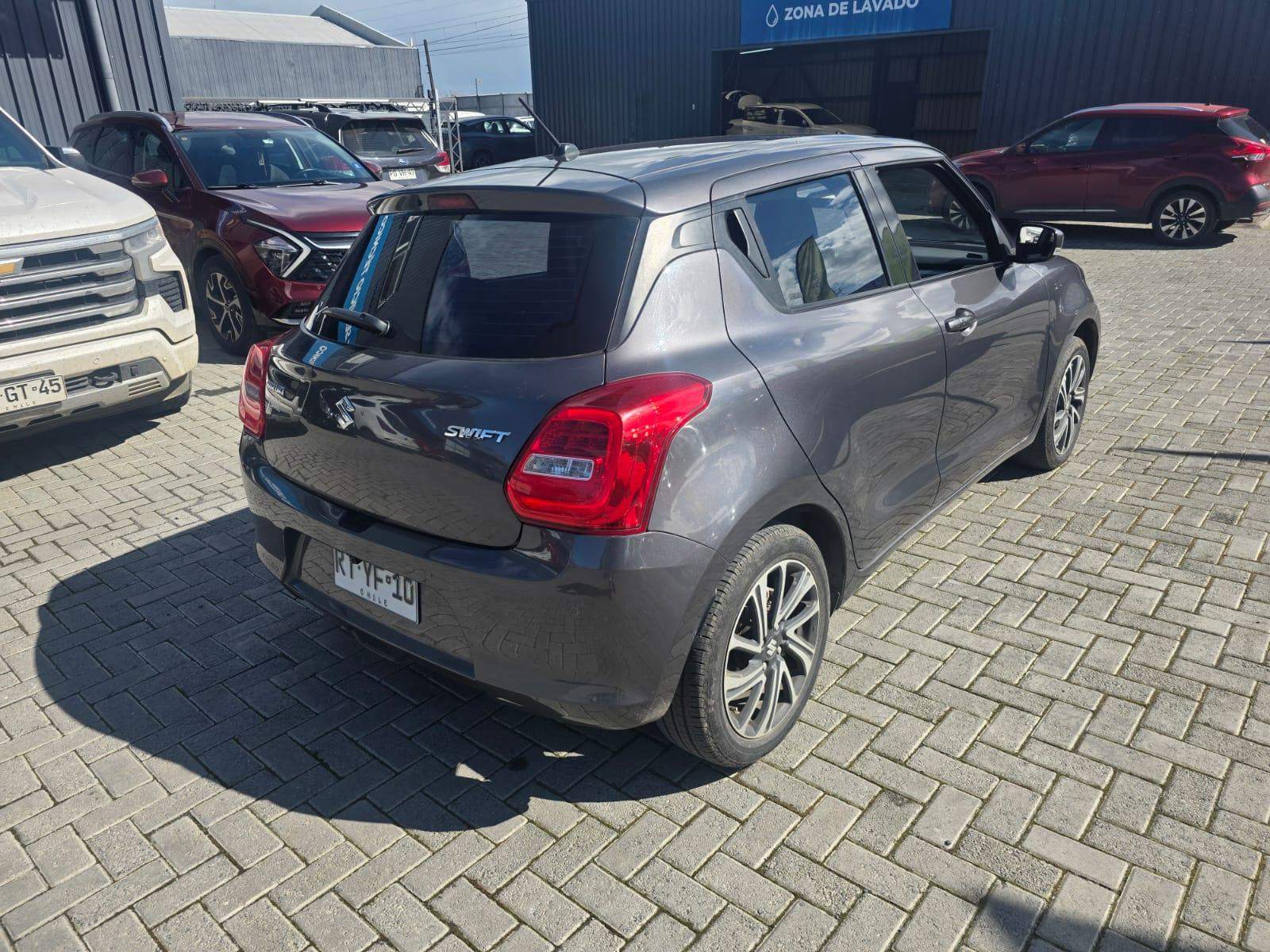 SUZUKI - 4