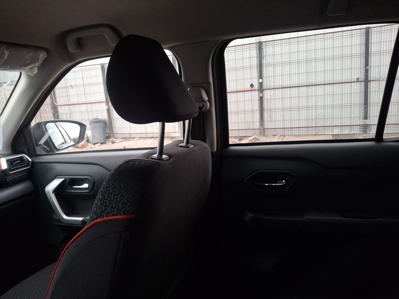 Toyota Raize — foto 4 de 23