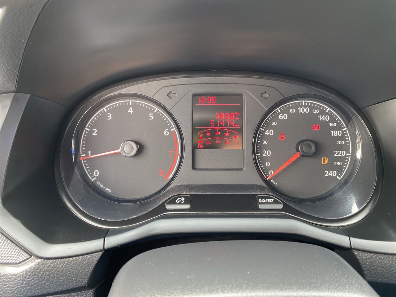 VOLKSWAGEN - 25