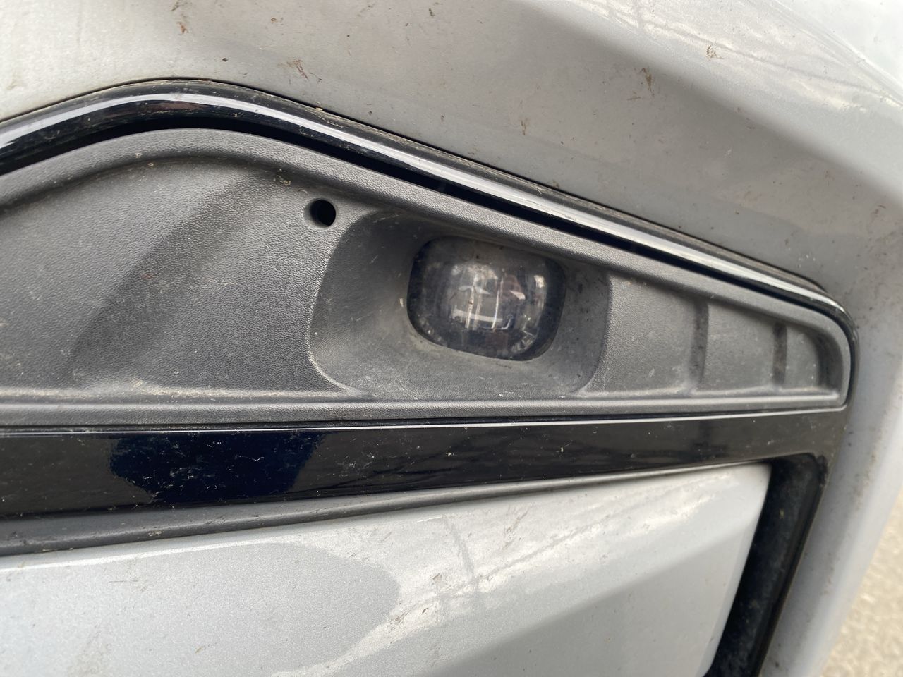 SSANGYONG - 12