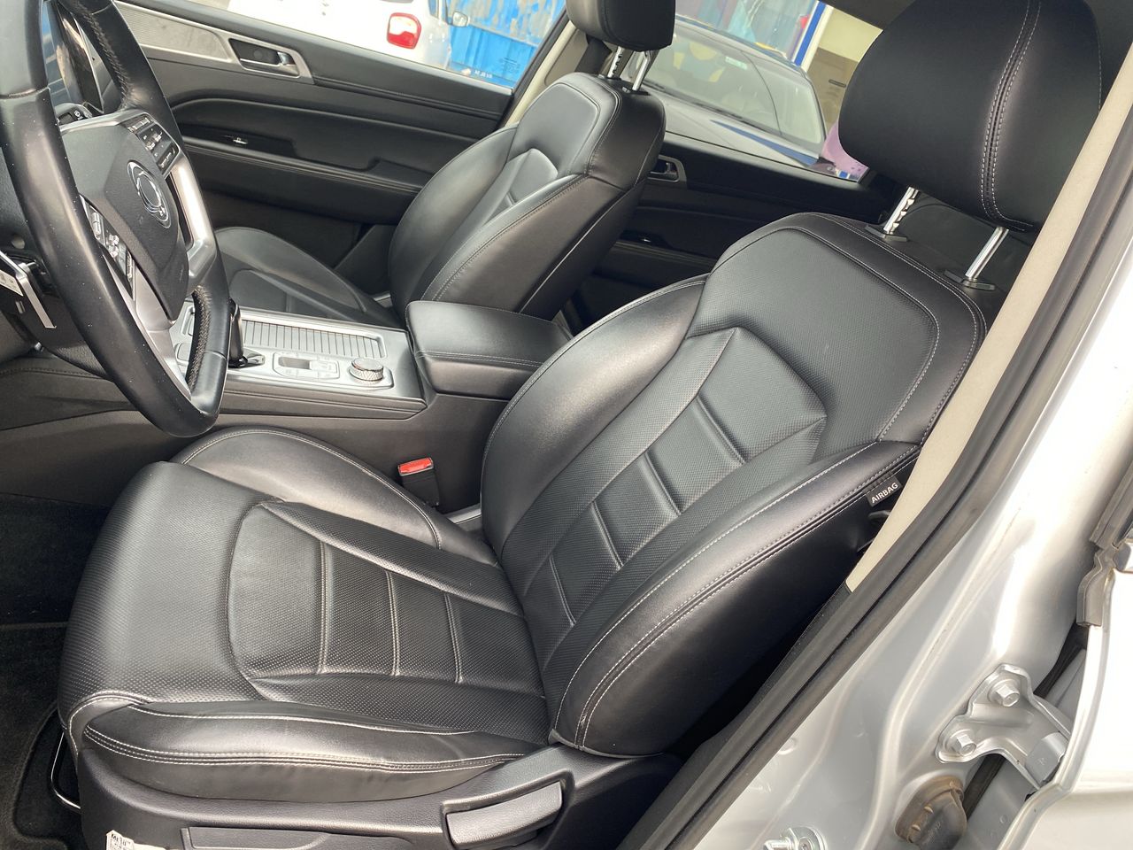 SSANGYONG - 17