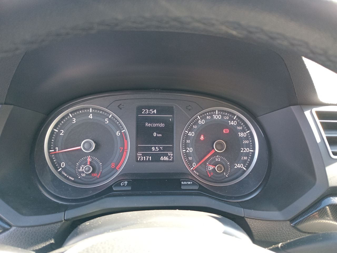 VOLKSWAGEN - 19