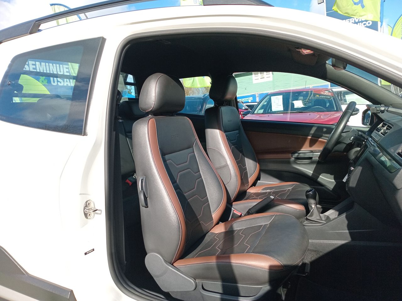 VOLKSWAGEN - 24