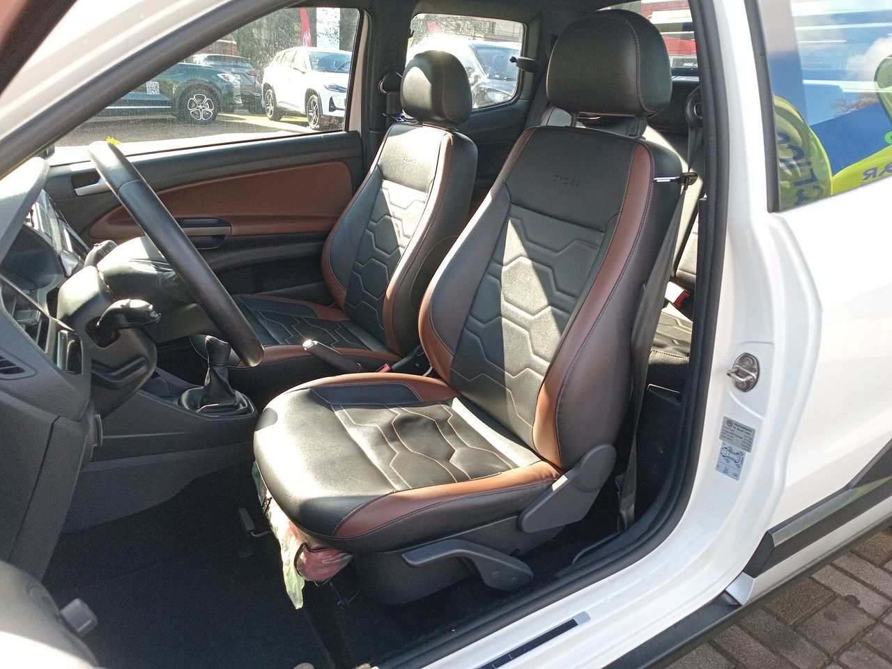 VOLKSWAGEN - 16