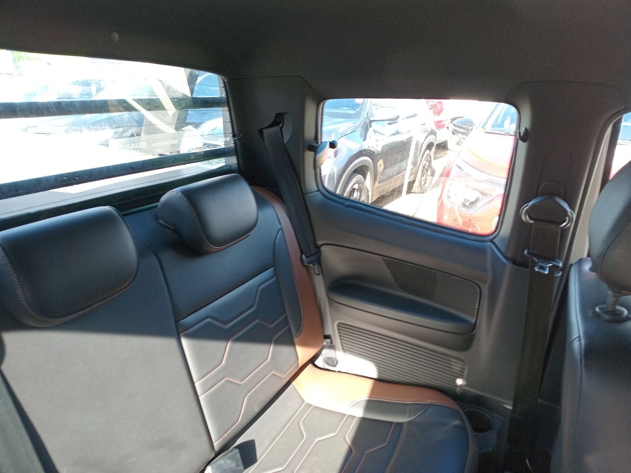 VOLKSWAGEN - 6