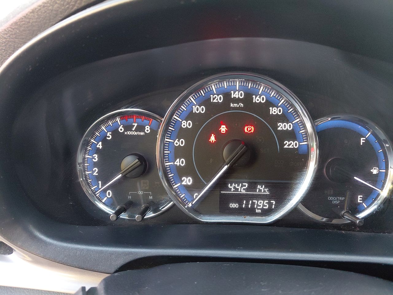 TOYOTA - 25