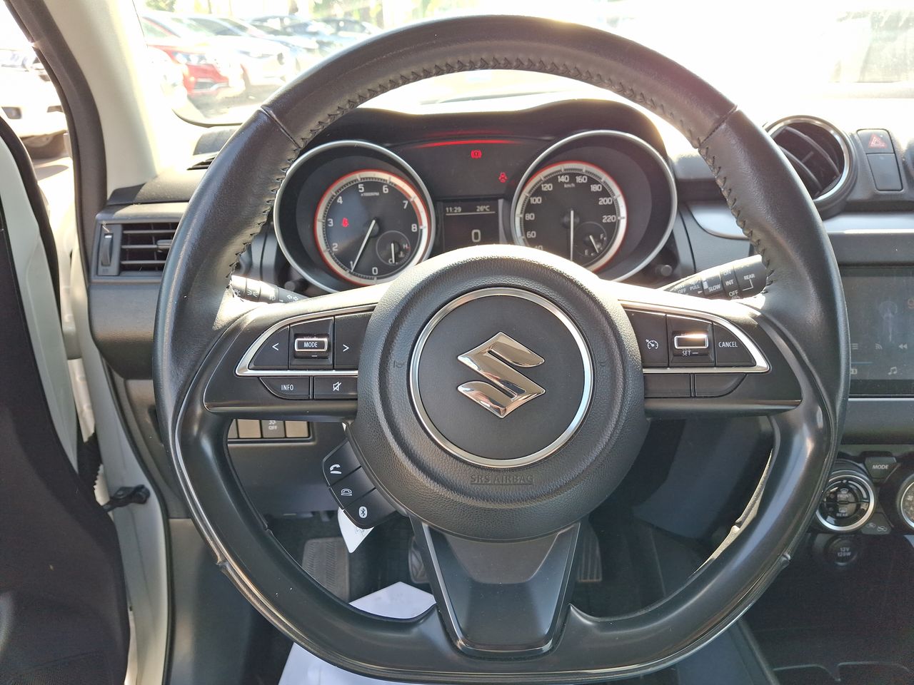 SUZUKI - 26