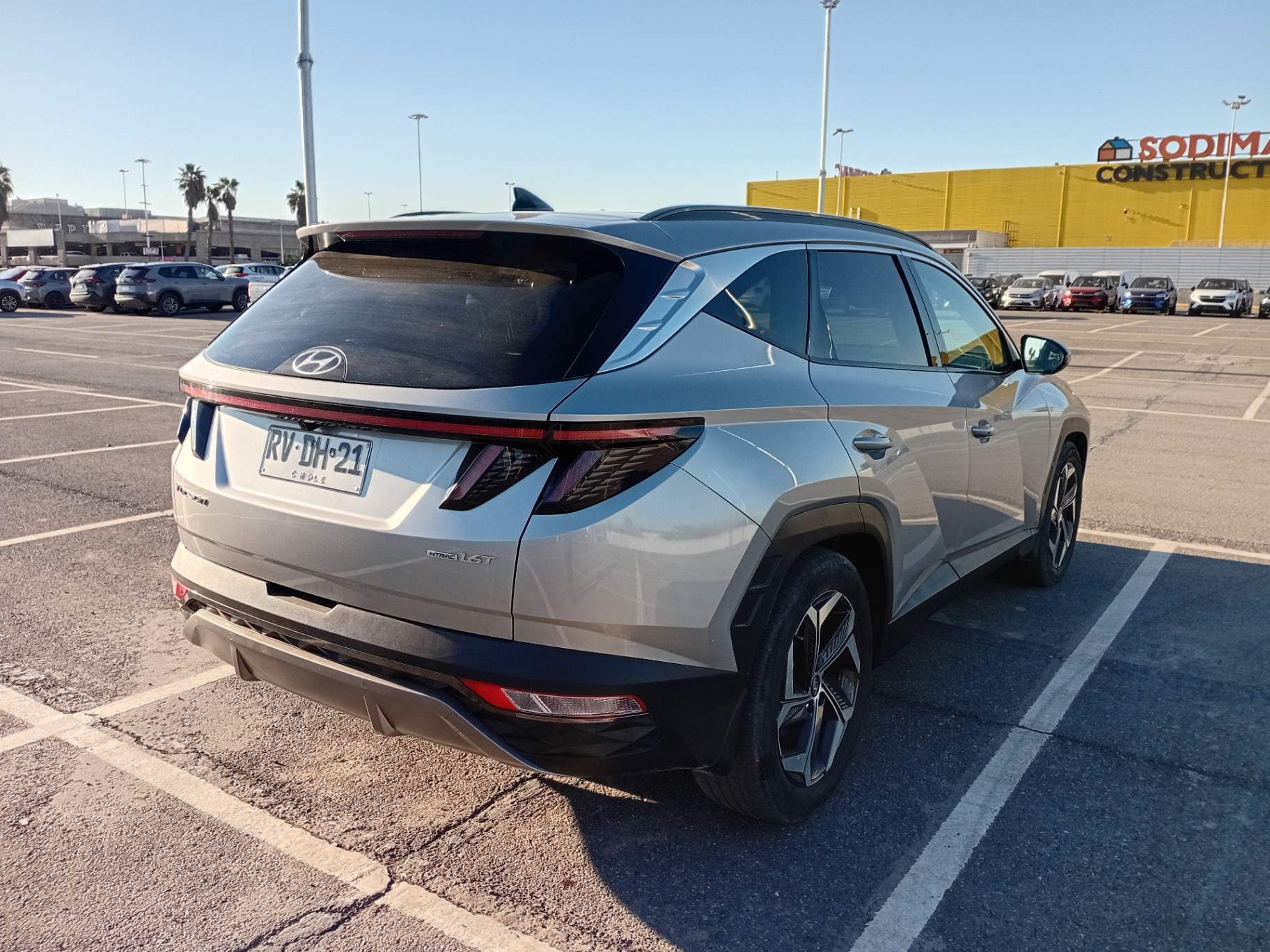 HYUNDAI - 4