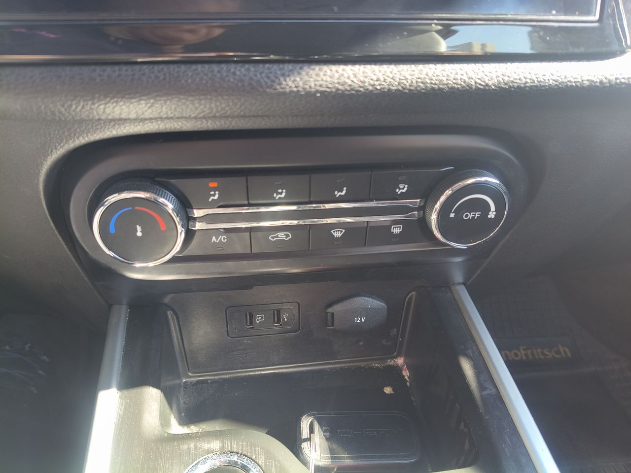 Chery Tiggo 3 — foto 20 de 22