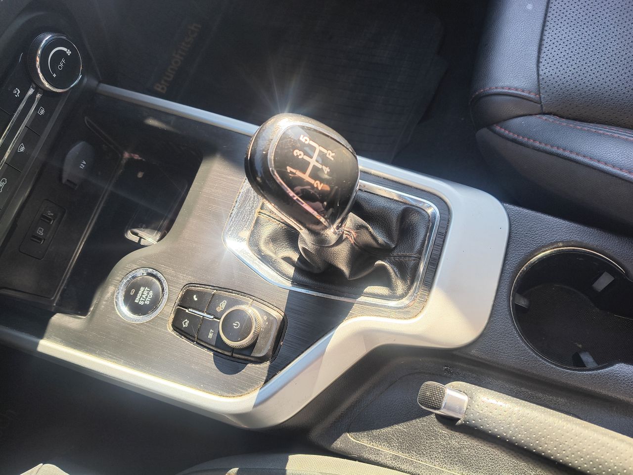 Chery Tiggo 3 — foto 21 de 22