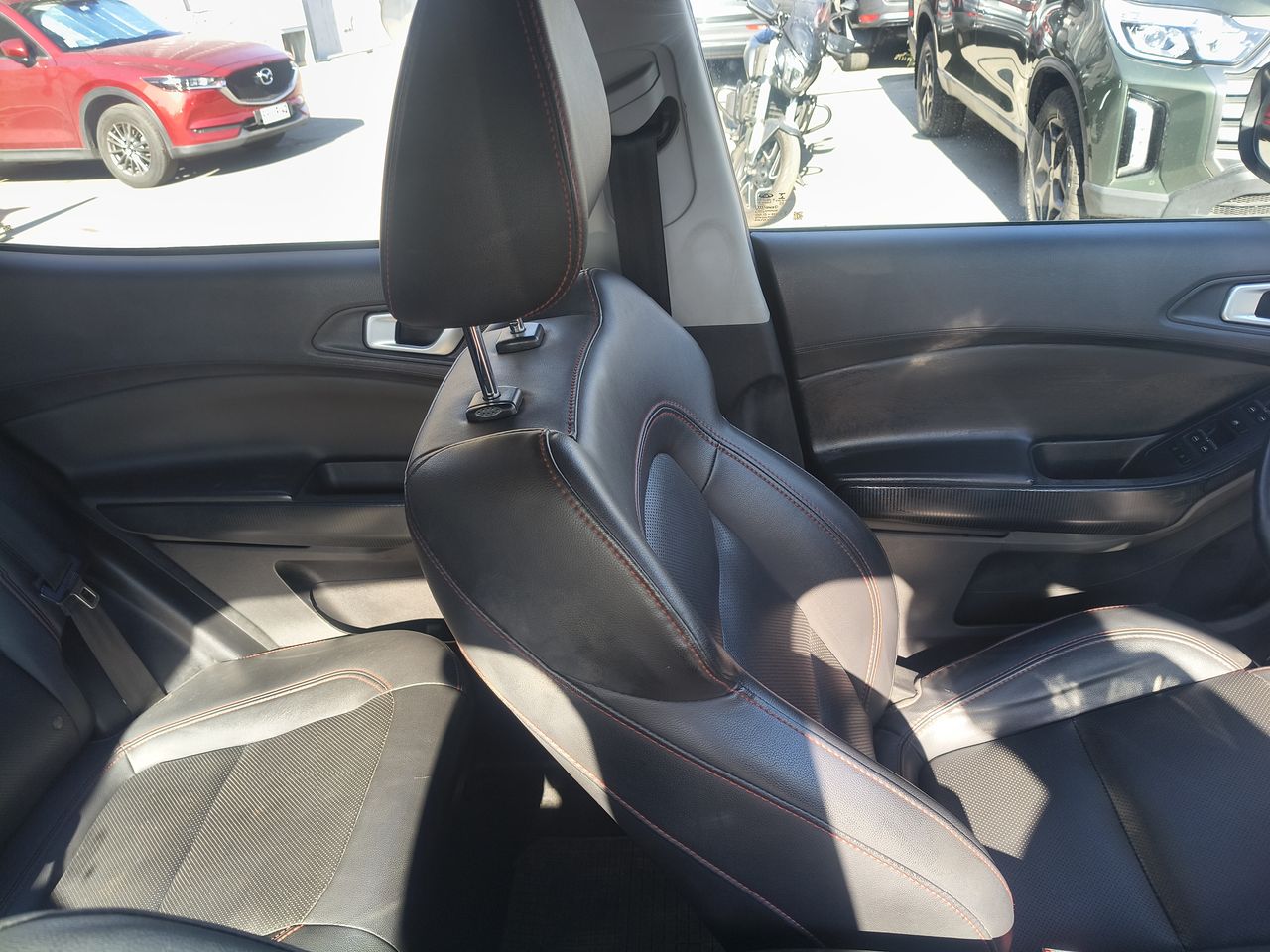 Chery Tiggo 3 — foto 8 de 22