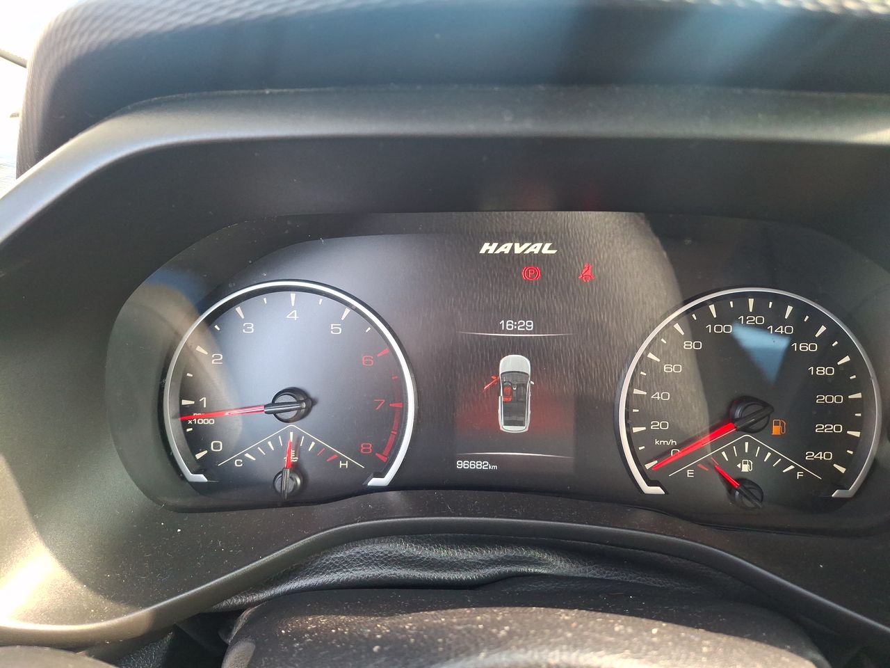Haval Jolion — foto 26 de 31