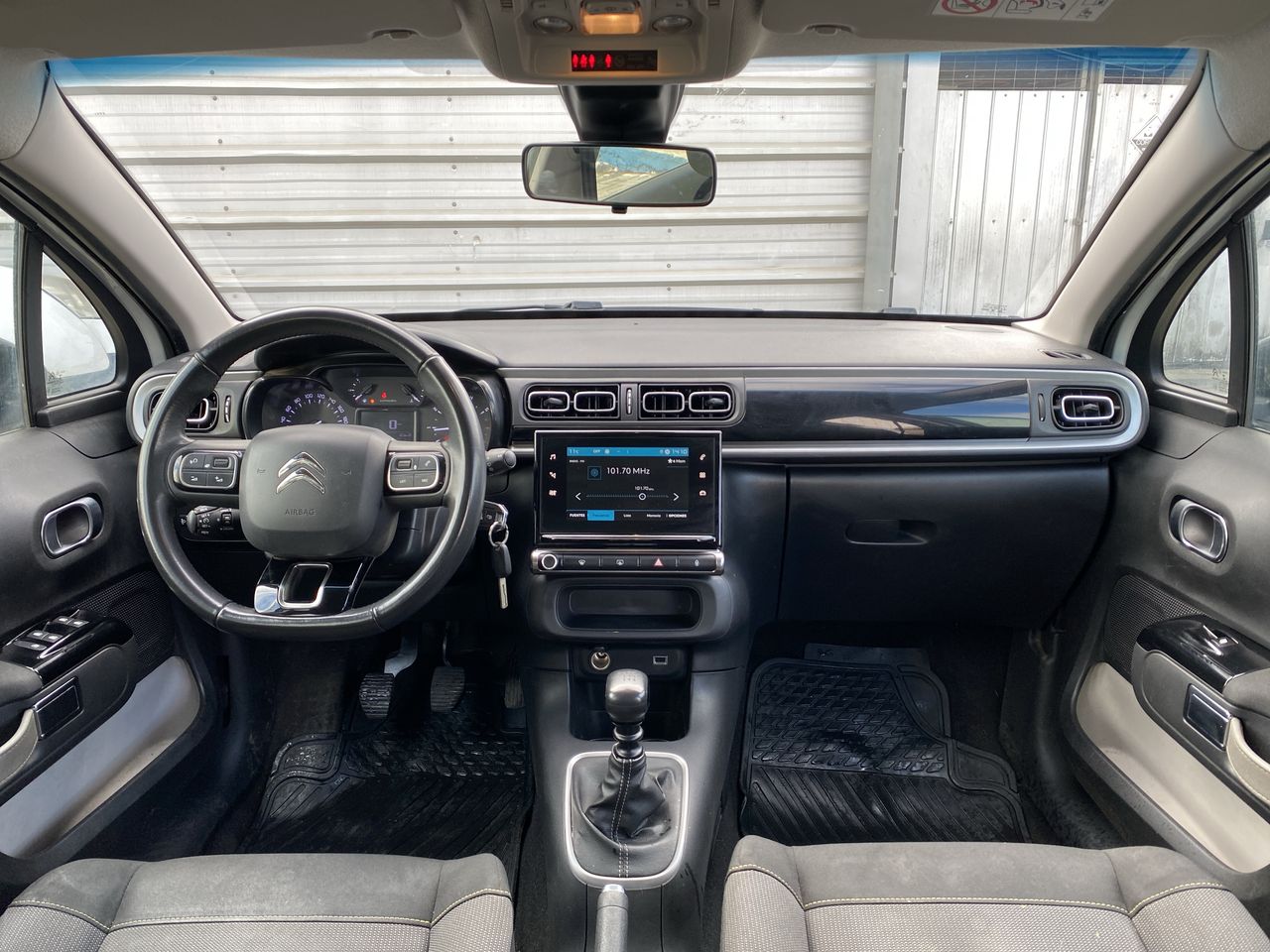 Citroën C3 — foto 25 de 27