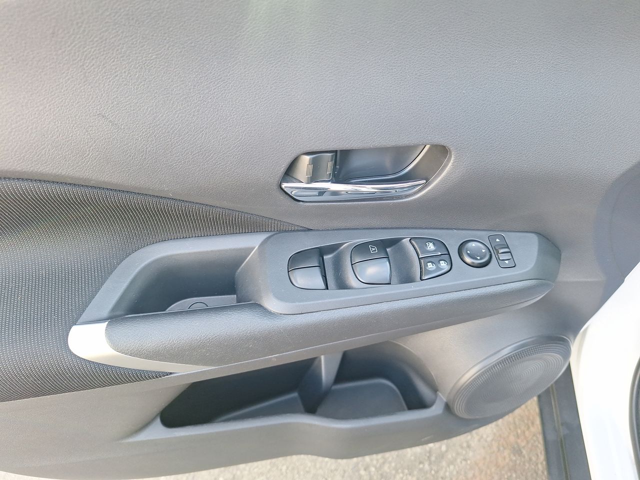 NISSAN - 15