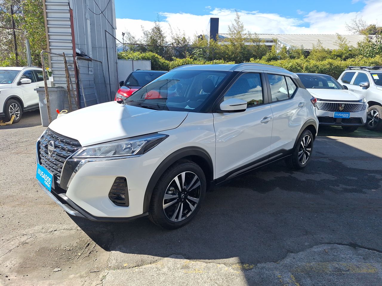 NISSAN - 3