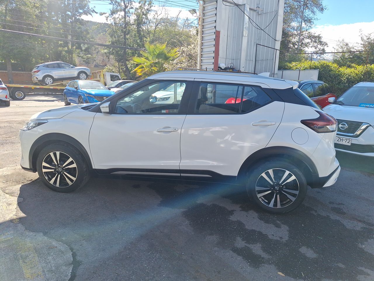 NISSAN - 4