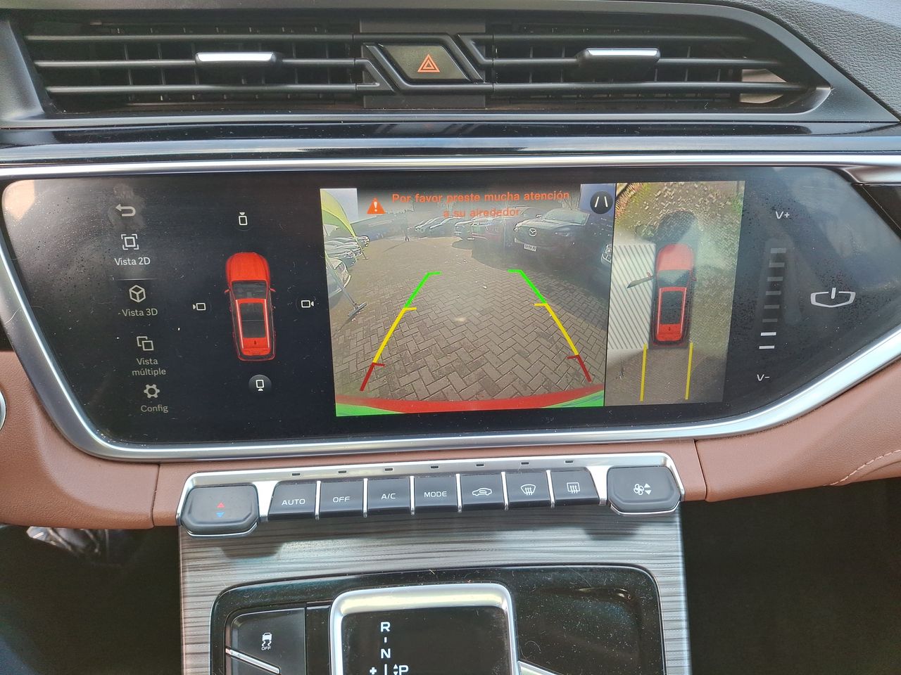 Geely Azkarra — foto 21 de 28