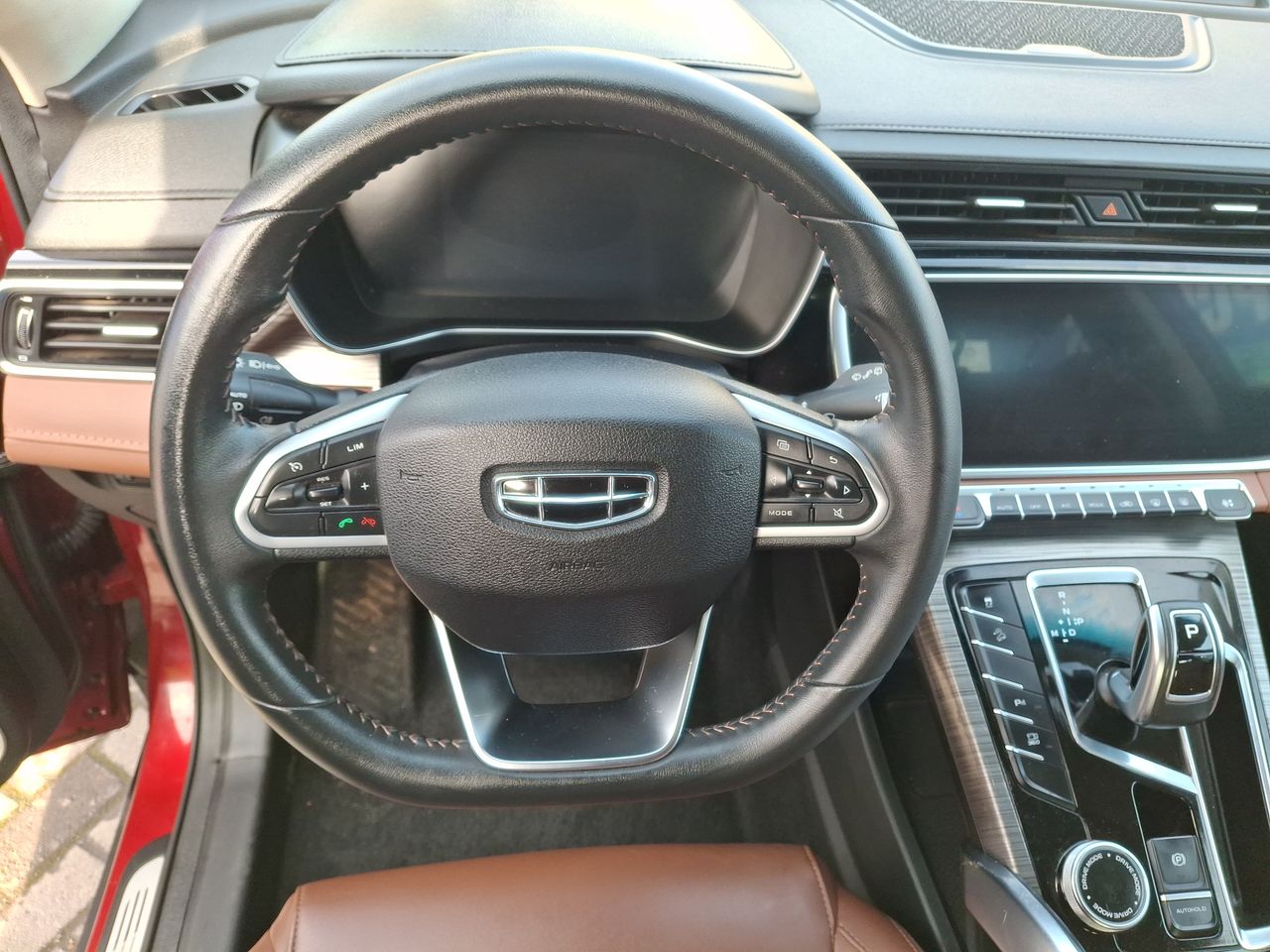 Geely Azkarra — foto 17 de 28