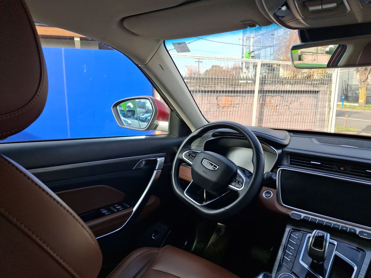 Geely Azkarra — foto 9 de 28