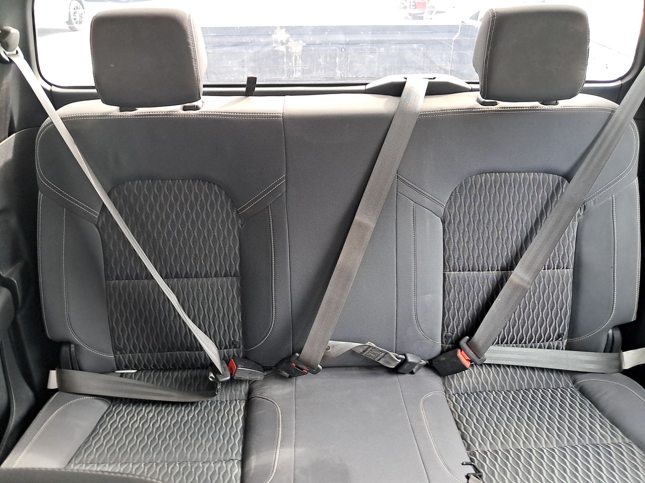 Maxus T60 — foto 25 de 25