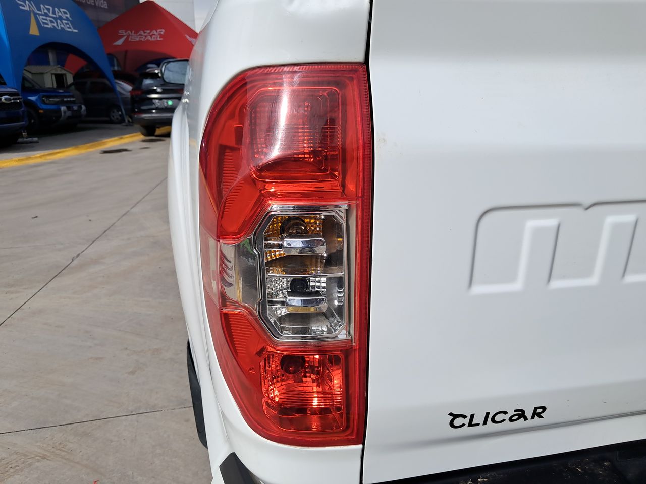 Maxus T60 — foto 13 de 25