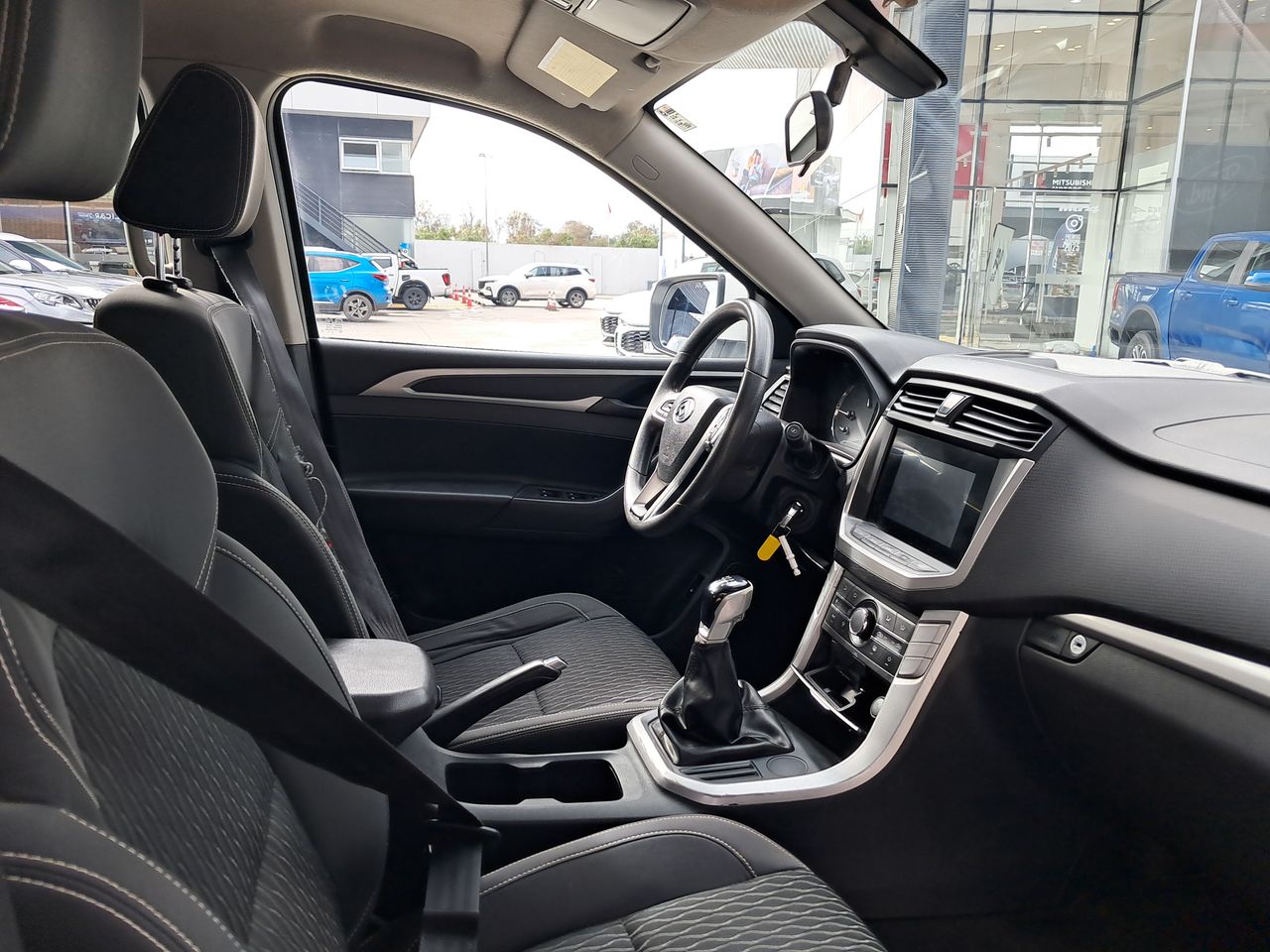 Maxus T60 — foto 9 de 25