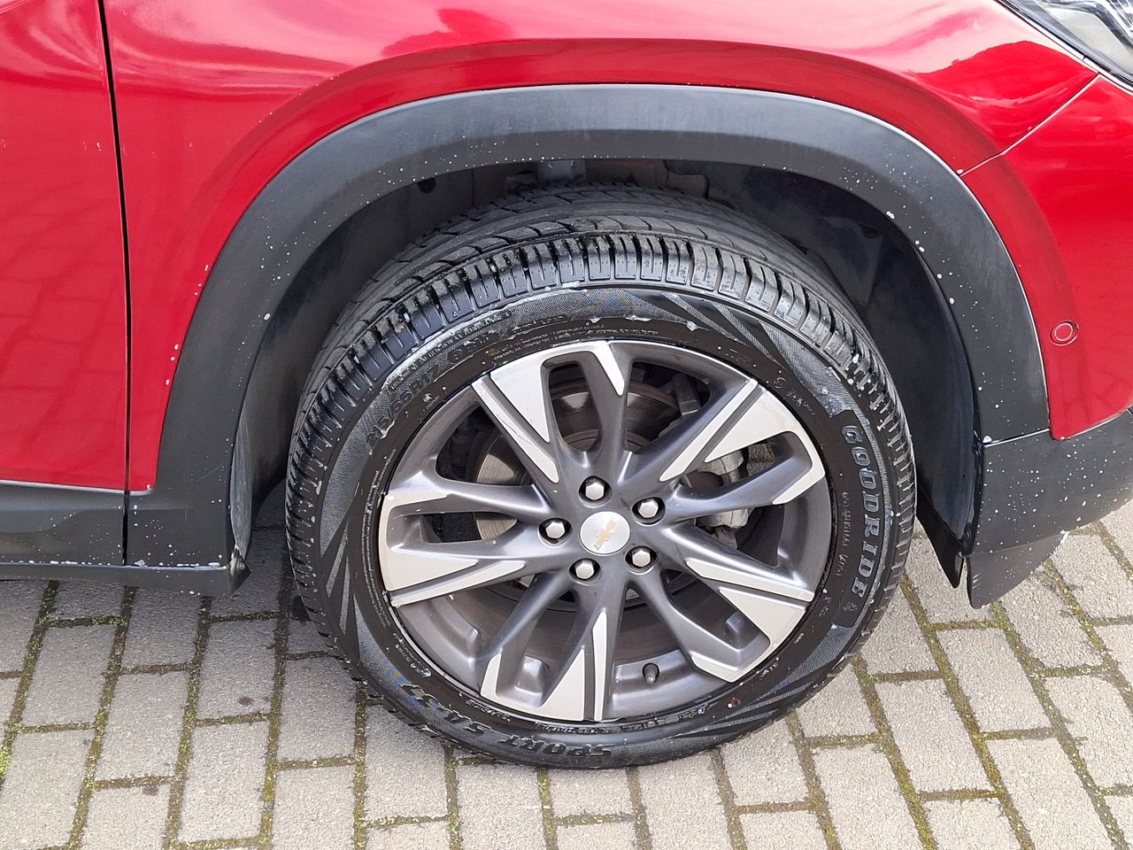 Chevrolet Tracker — foto 18 de 36