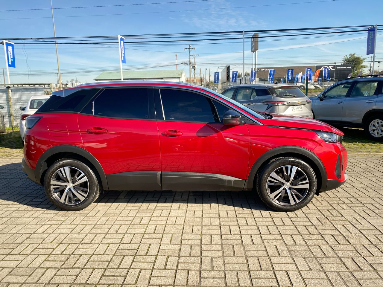 PEUGEOT - 8