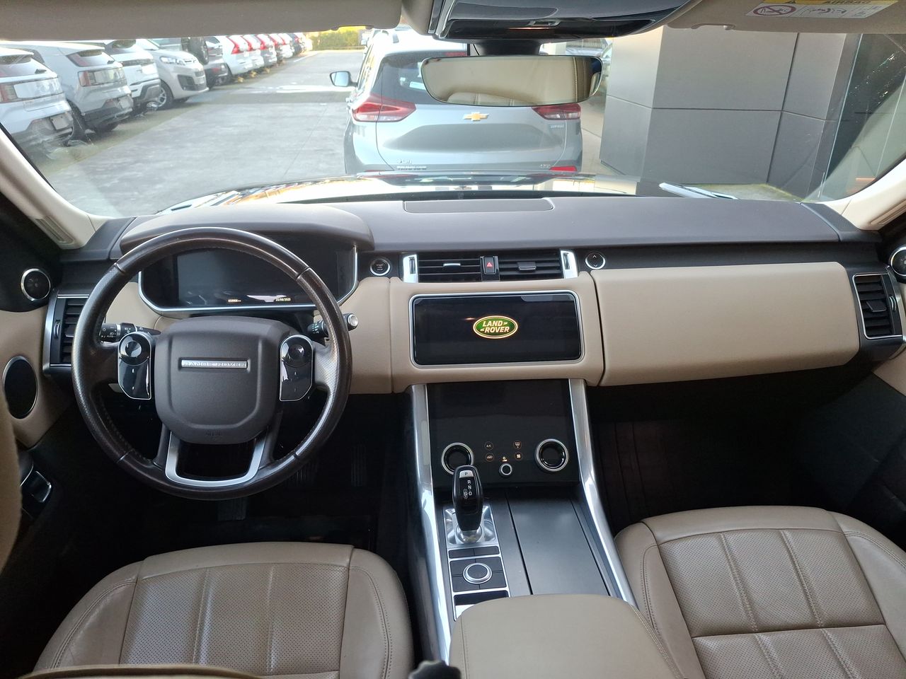 LAND ROVER - 9