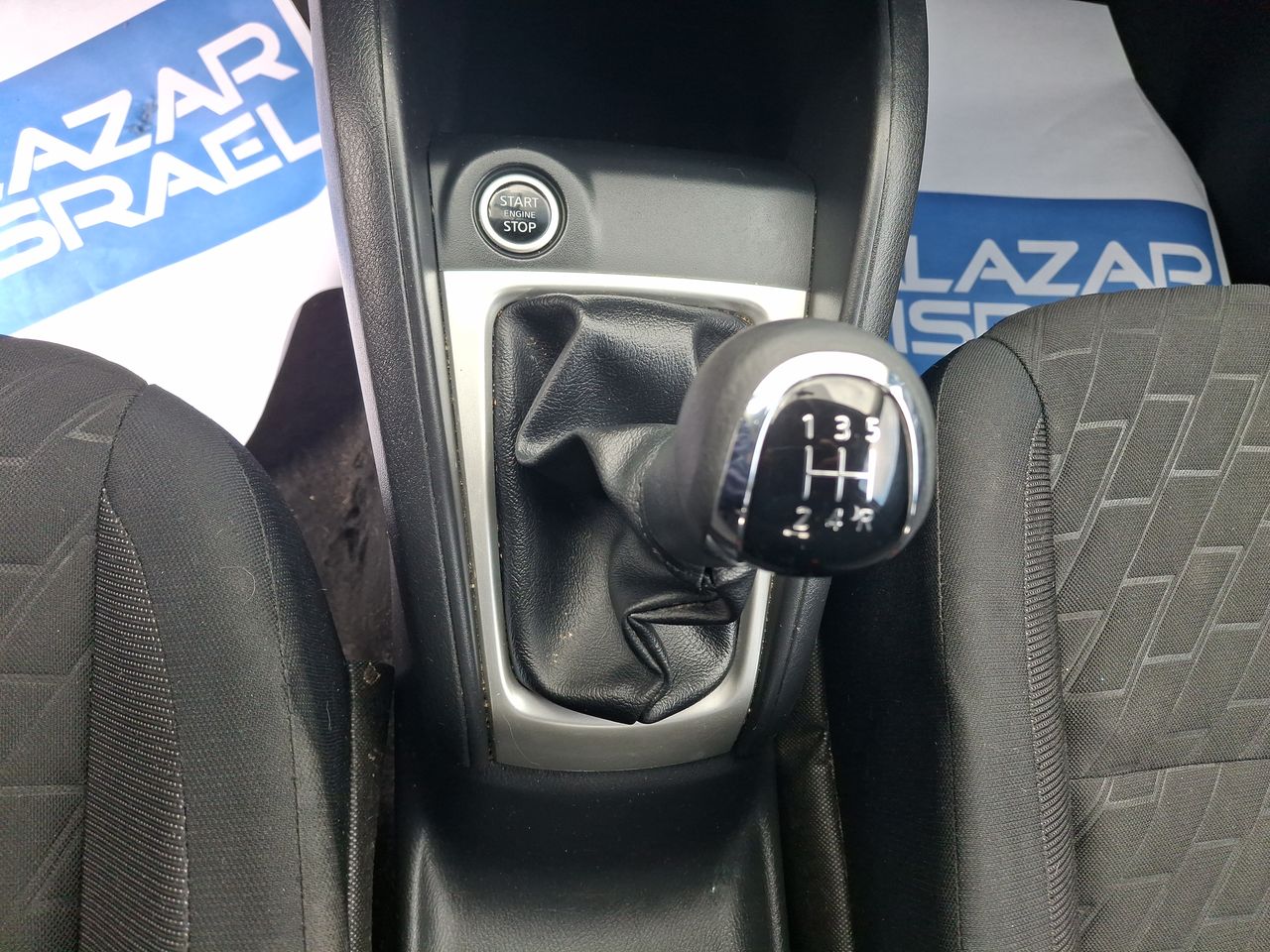 NISSAN - 29