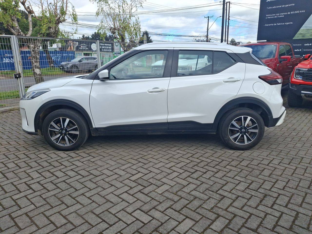 NISSAN - 4