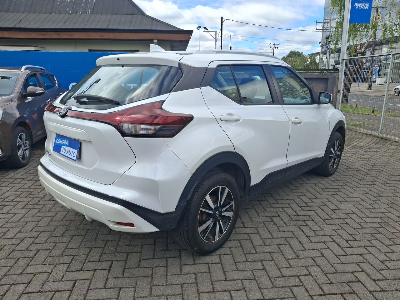 NISSAN - 7