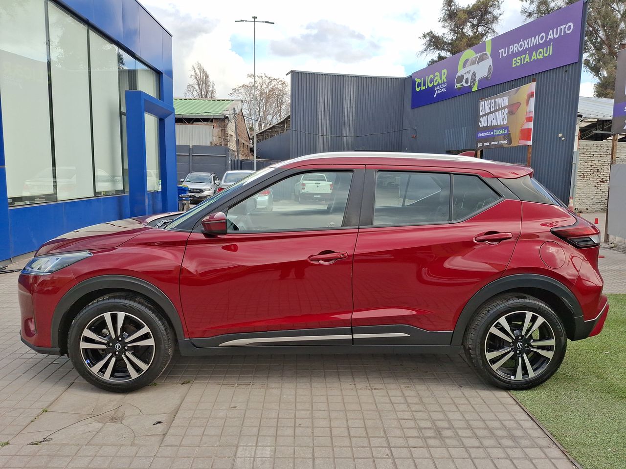 NISSAN - 4