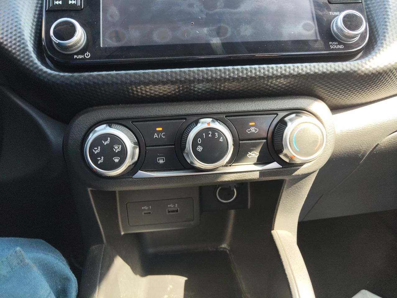 NISSAN - 31