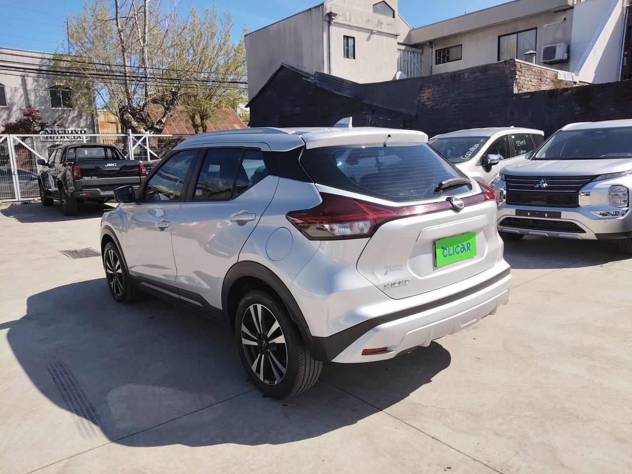 NISSAN - 5