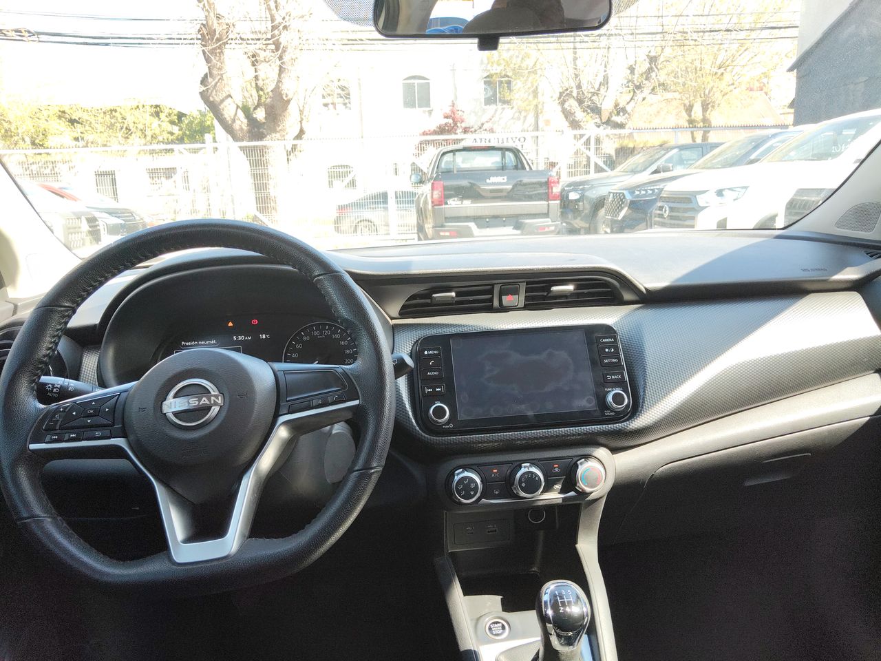 NISSAN - 9