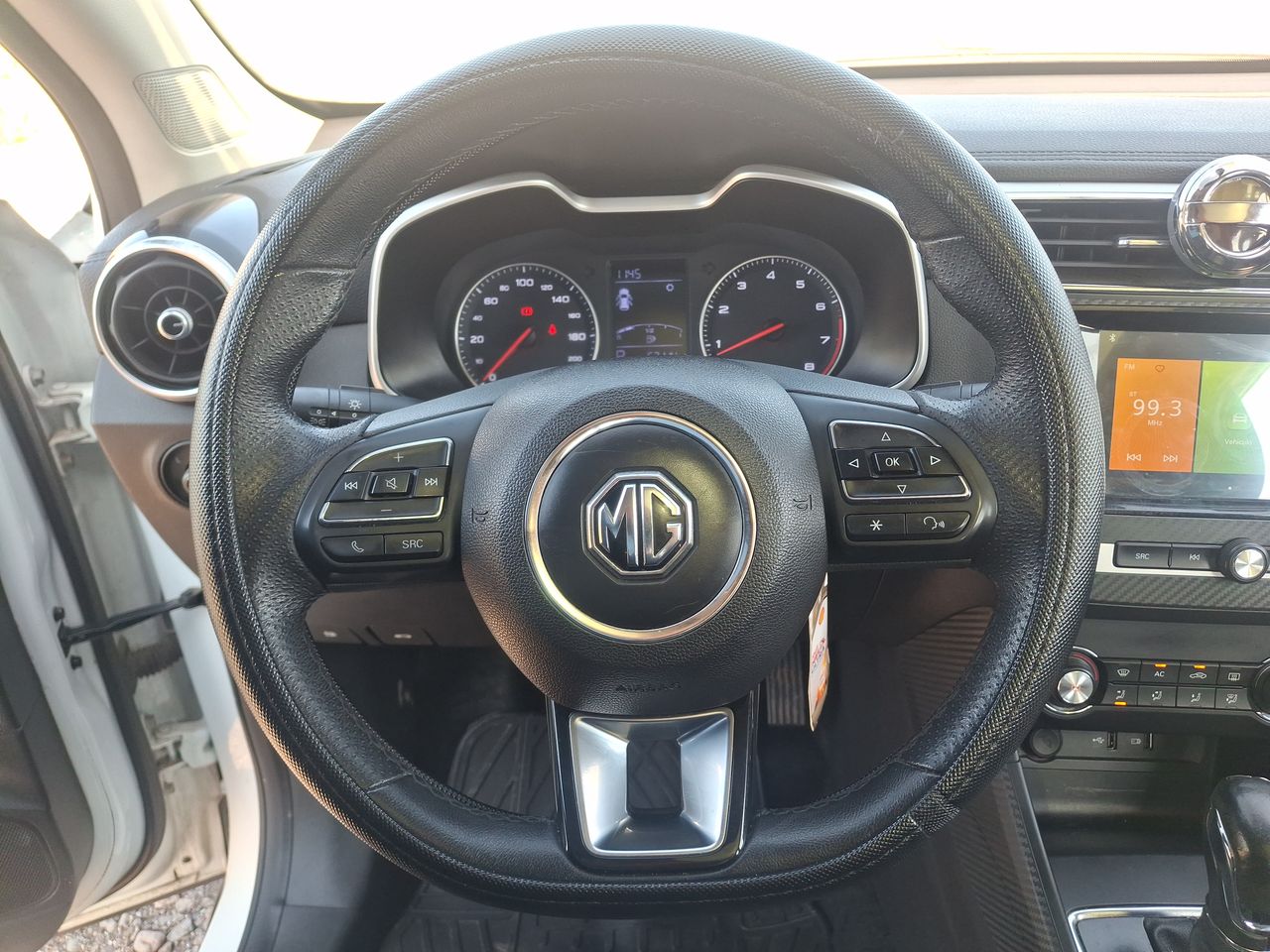 MG Zs — foto 16 de 24