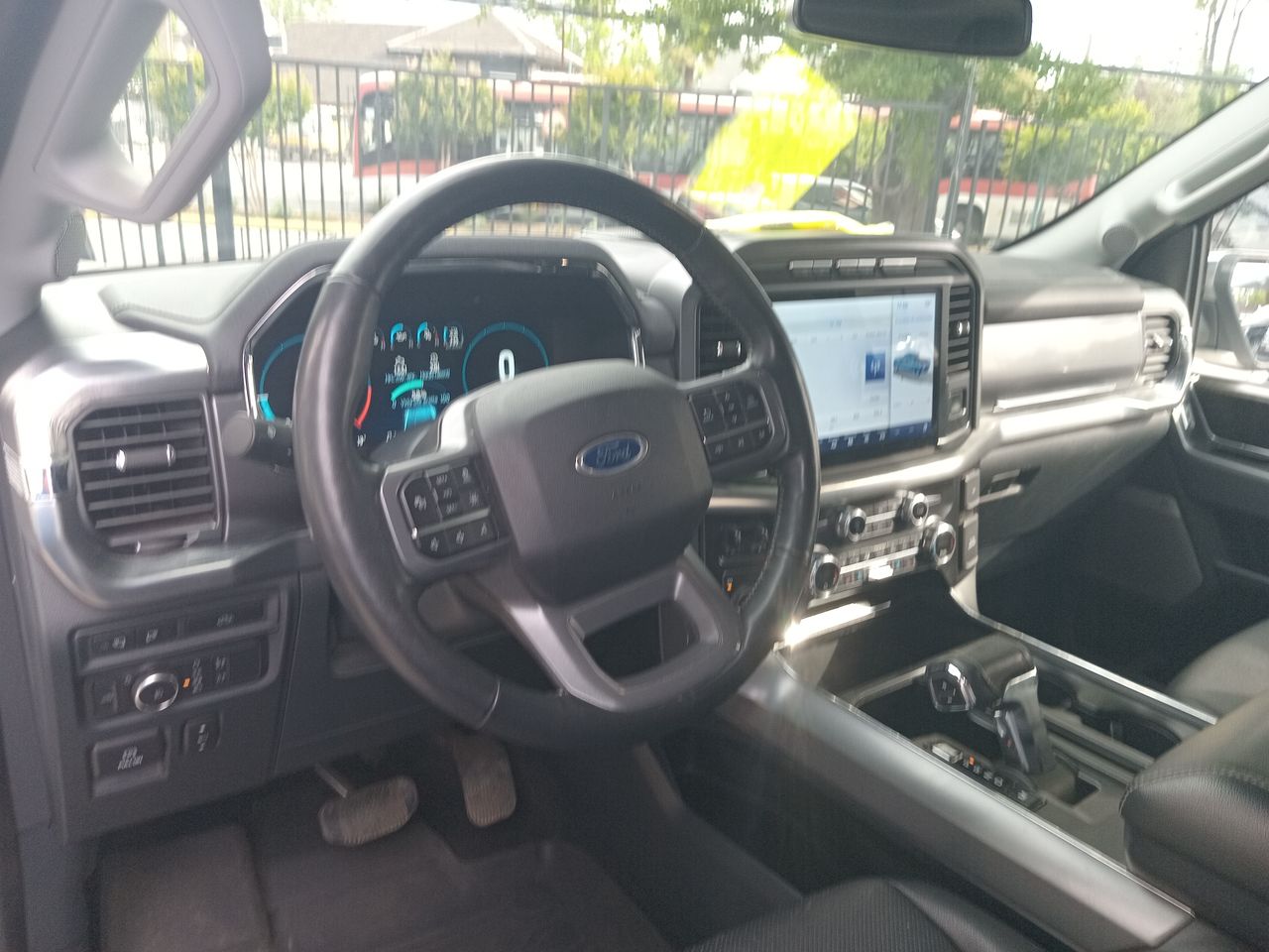FORD - 33